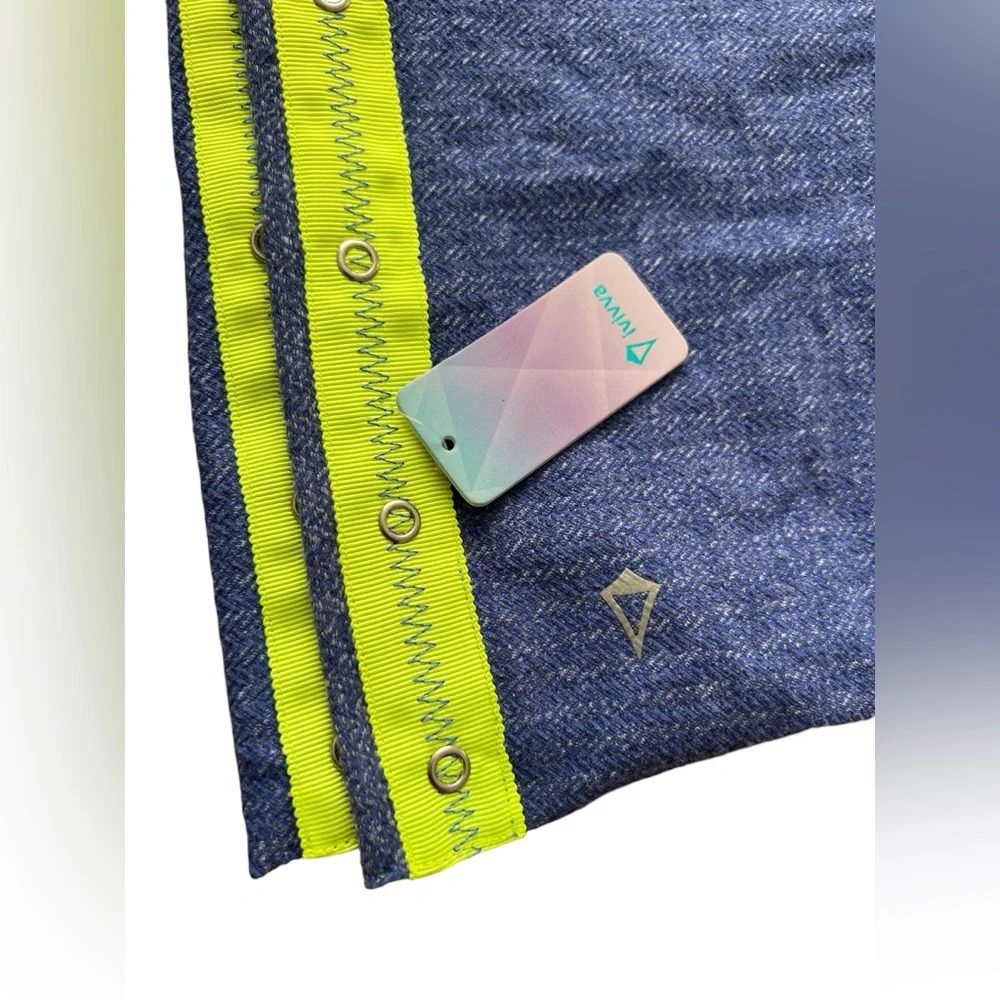 NWT Ivivva by Lululemon Village Chill Scarf OS Blue Yellow Snaps Gift Holidays